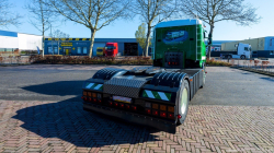 20260329-Tom-Holding-00108